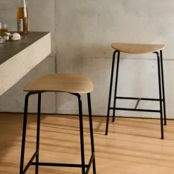 Pavilion AV37 Barhocker H 68cm