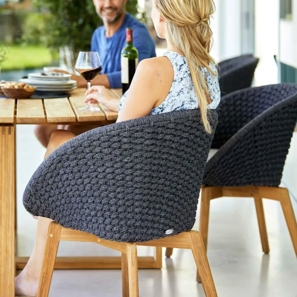 Peacock Gartenarmlehnstuhl