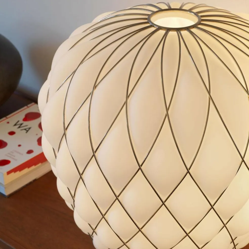 Pinecone Tischleuchte