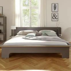 Plane Doppelbett 200x200cm