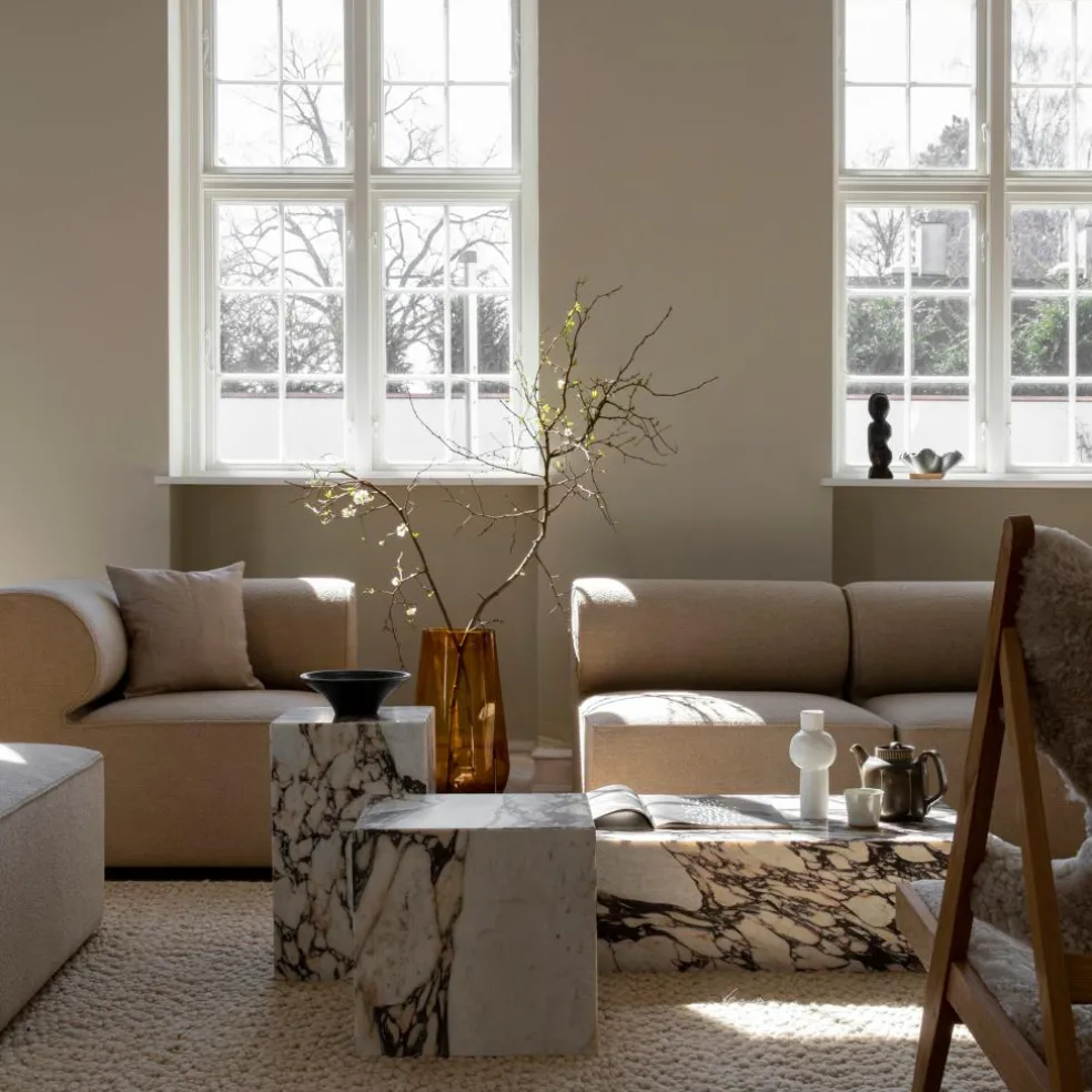 Plinth Cubic Beistelltisch