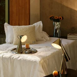 Pose Task LED Tischleuchte