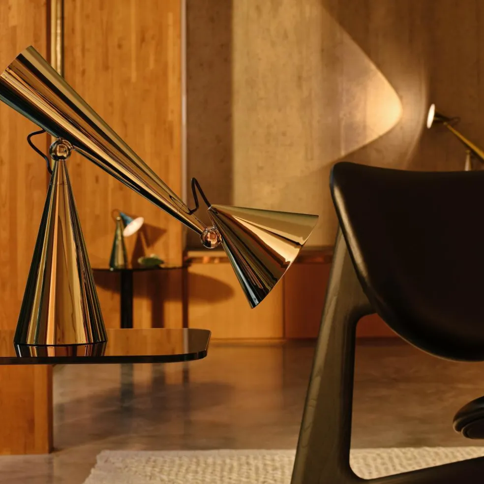 Pose Task LED Tischleuchte