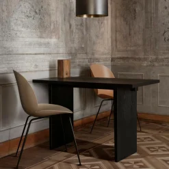 Private Schreibtisch