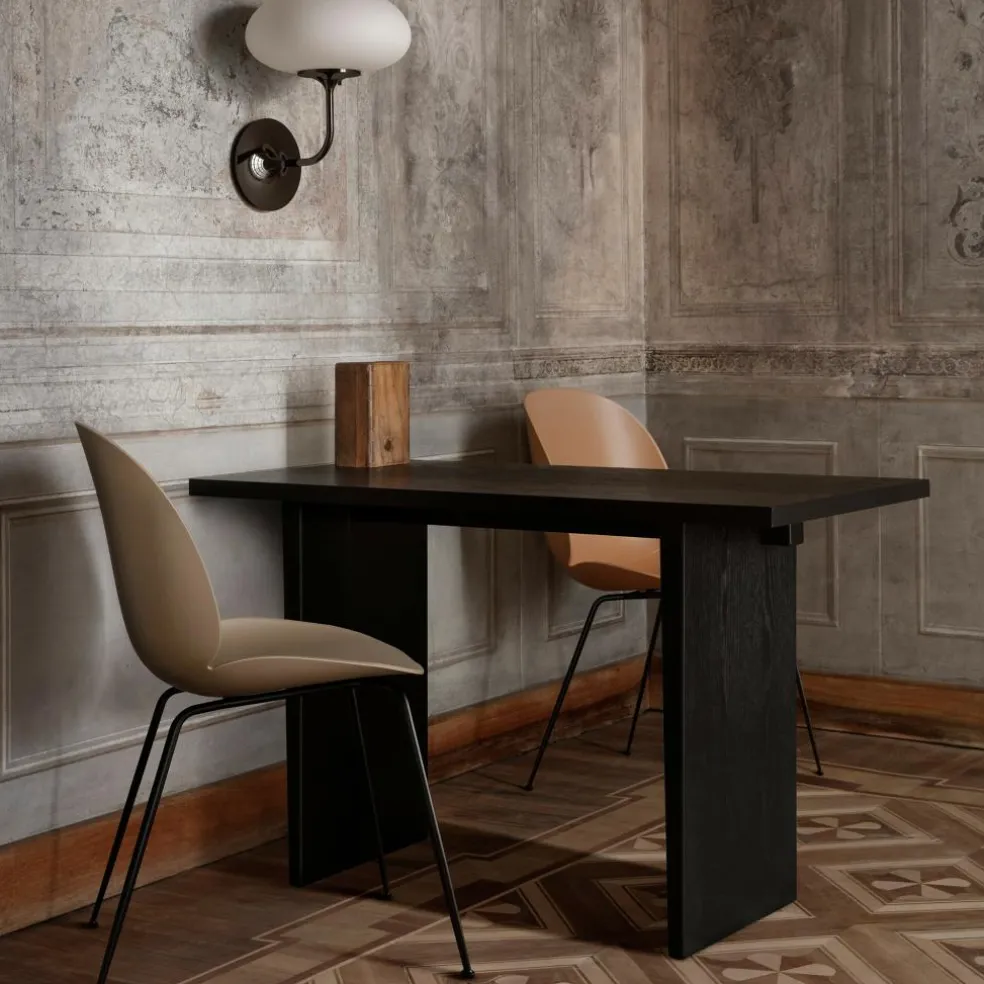 Private Schreibtisch