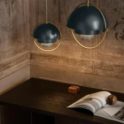 Private Schreibtisch