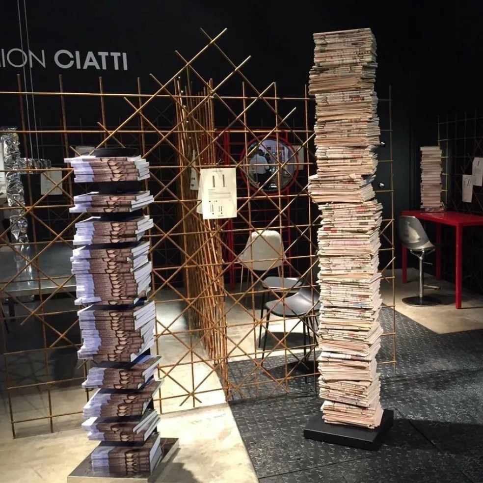 Ptolomeo Art 215 Zeitschriften-/Büchersäule