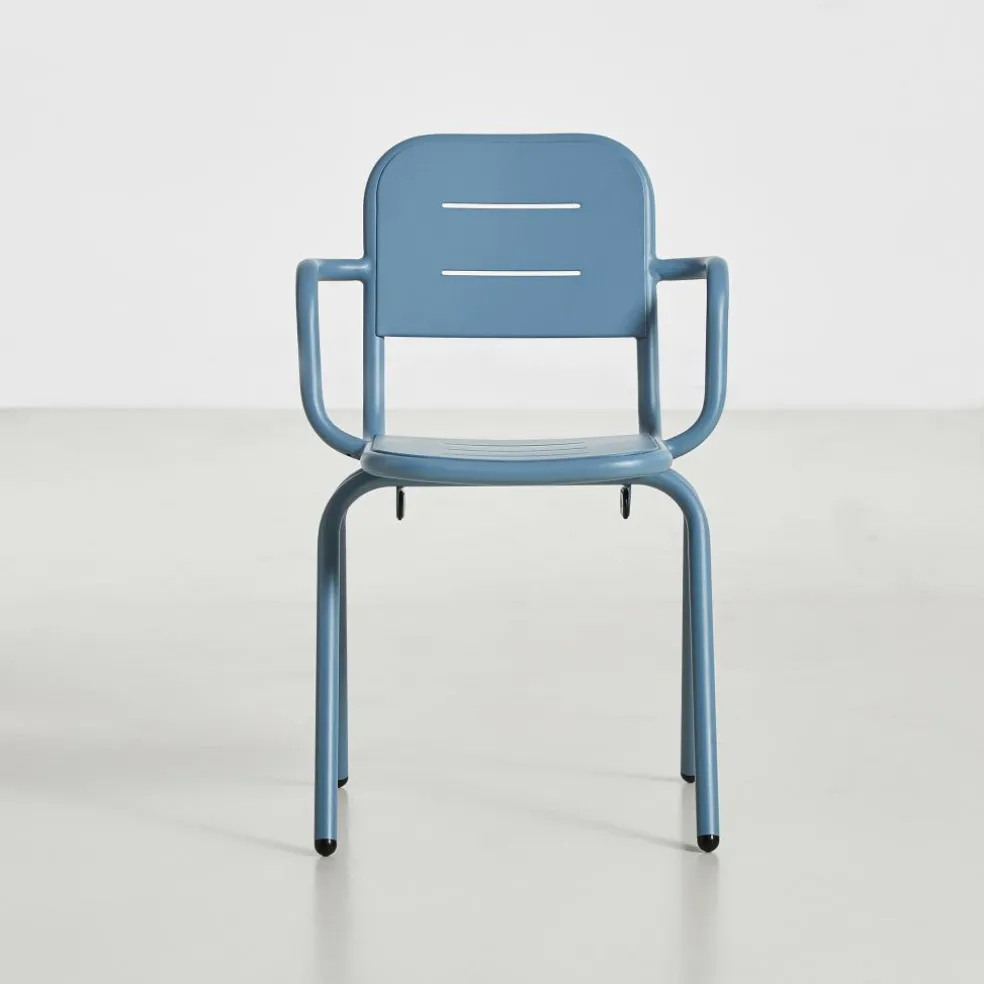 Ray Gartenarmlehnstuhl