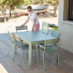 Ribambelle Gartentisch mit 2 Einlegeplatten