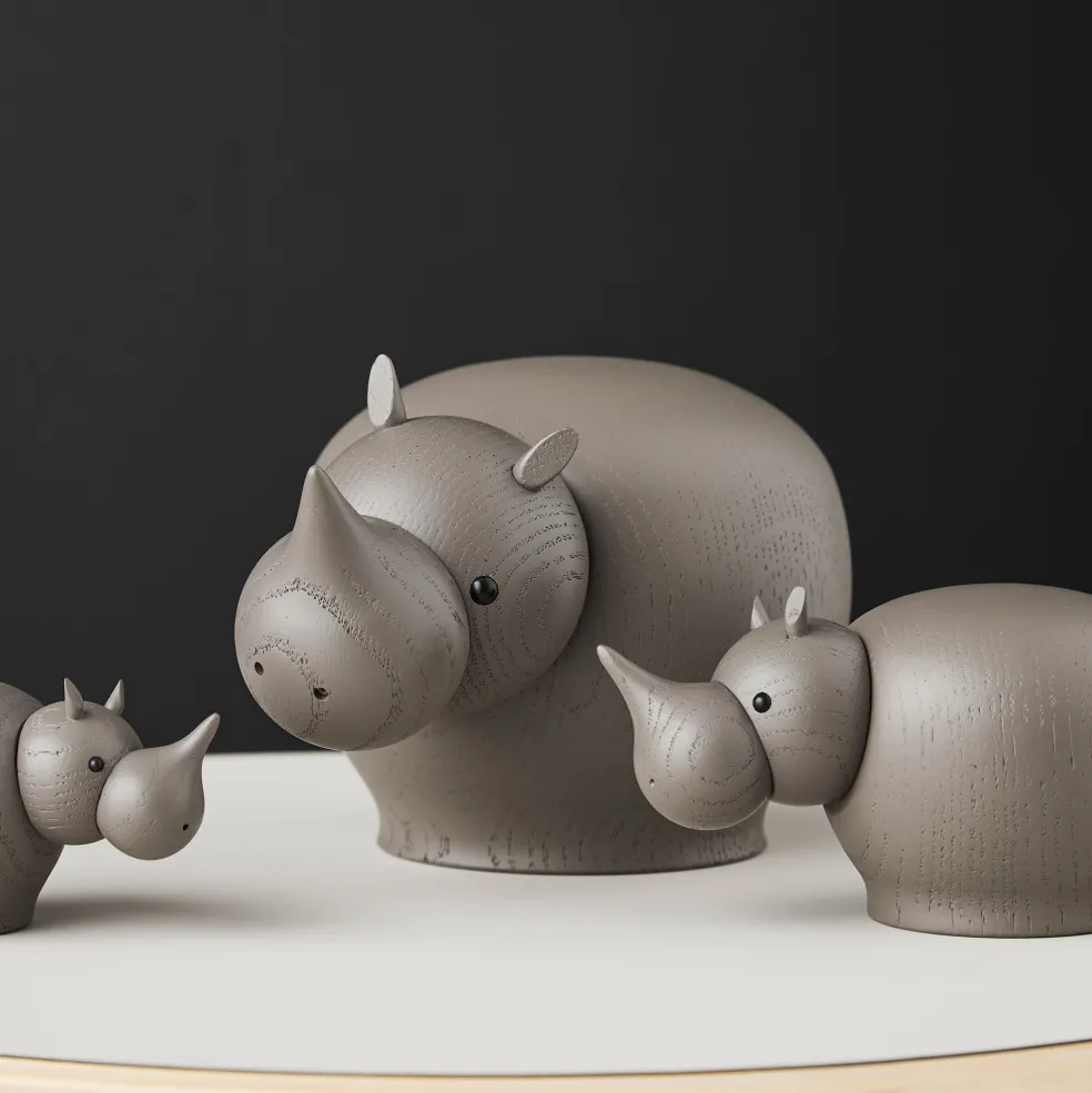 Rina Rhinoceros Holzfigur