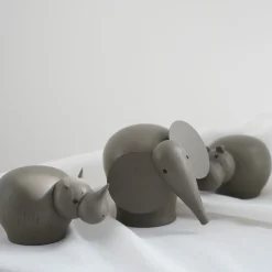 Rina Rhinoceros Holzfigur