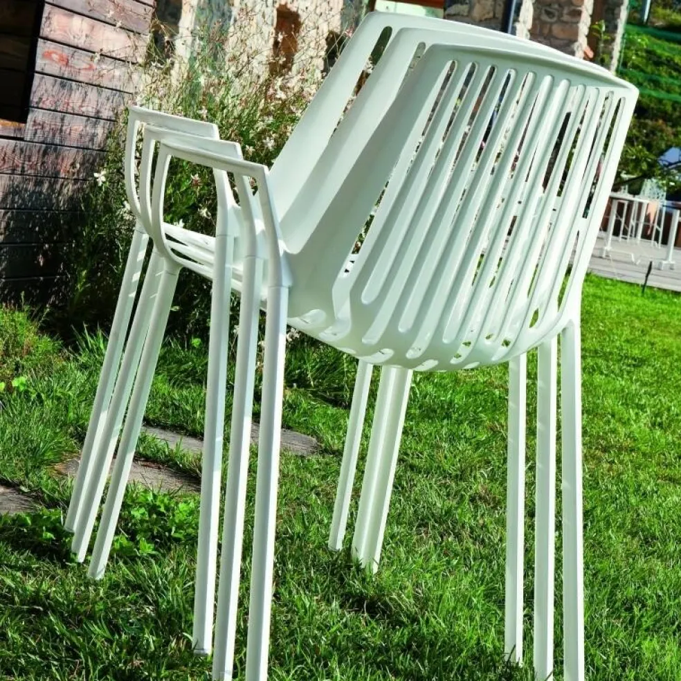 Rion Gartenarmlehnstuhl