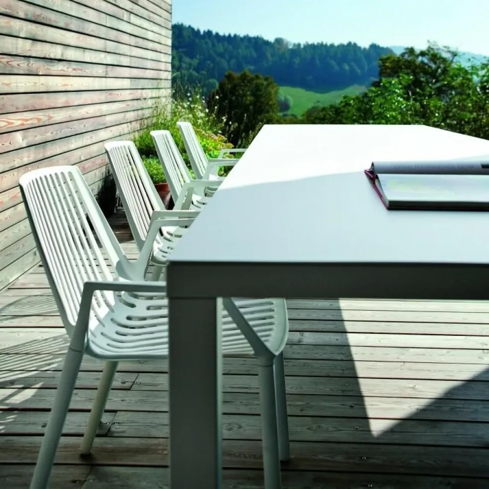 Rion Gartenarmlehnstuhl