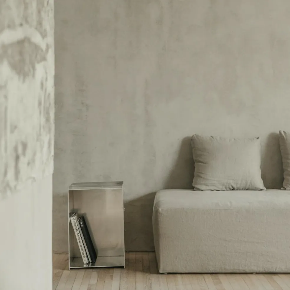 Rivet Beistelltisch 32,8x48x32,8cm