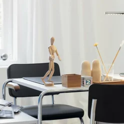 S 64 PV Pure Materials Freischwinger Armlehnstuhl Nussbaum