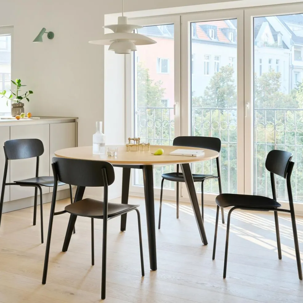 S 243 Stuhl Monochrom