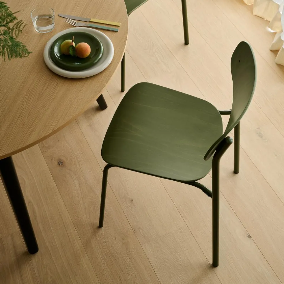 S 243 Stuhl Monochrom