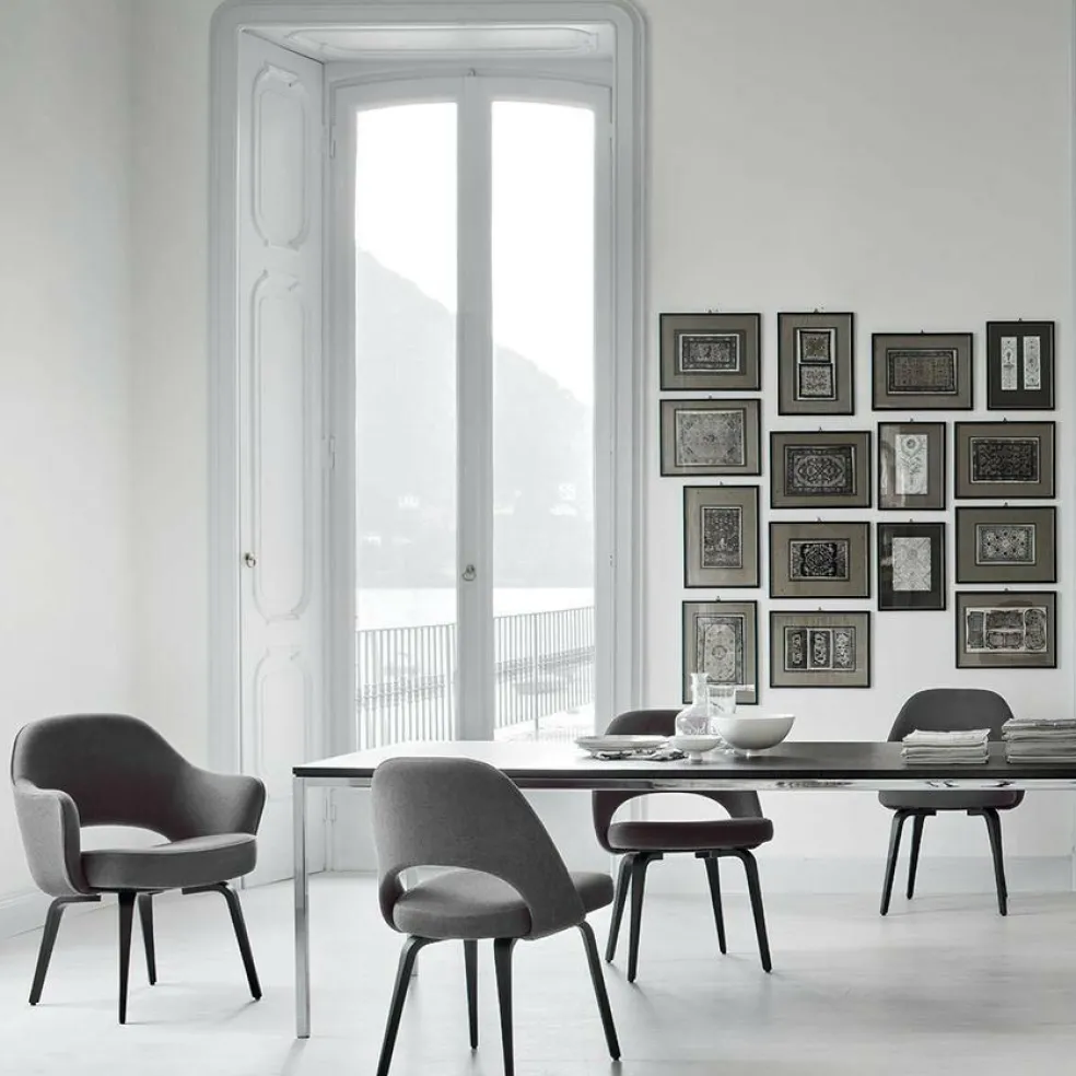 Saarinen Conference Armlehnstuhl Gestell Eiche