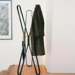 Saturn Garderobenständer