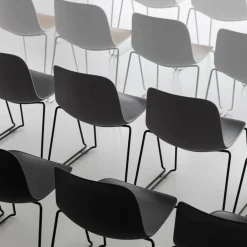 Seela S310 Stuhl Kufengestell Weiß