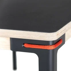 Seiltänzer Tisch quadratisch