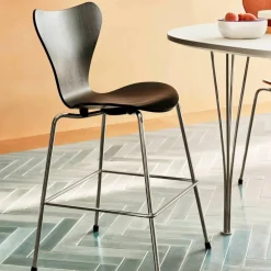 Serie 7™ Juniorstuhl Braun Bronze