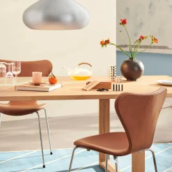 Serie 7™ Stuhl Leder vollgepolstert