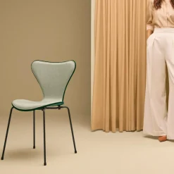 Serie 7™ Stuhl Vorne gepolstert Braun Bronze