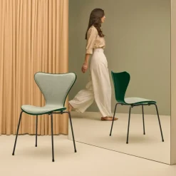 Serie 7™ Stuhl Vorne gepolstert Braun Bronze