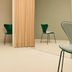 Serie 7™ Stuhl Vorne gepolstert Braun Bronze