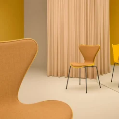 Serie 7™ Stuhl Vorne gepolstert Braun Bronze