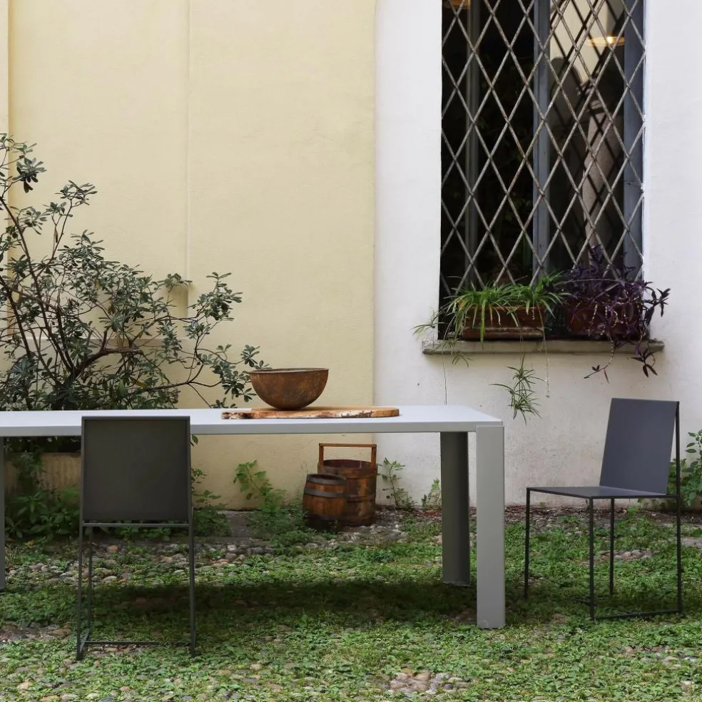 Slim Sissi Gartenarmlehnstuhl