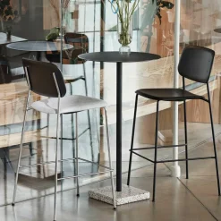 Soft Edge 95 Barhocker hoch Gestell Stahl schwarz