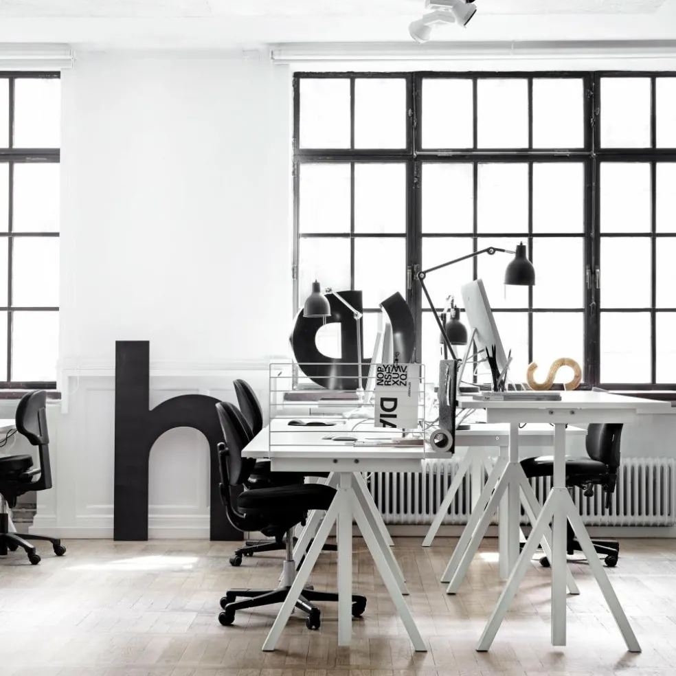 String Works Schreibtisch höhenverstellbar Gestell weiß