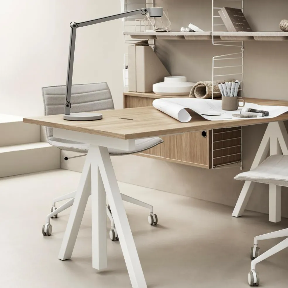 String Works Schreibtisch höhenverstellbar Eiche