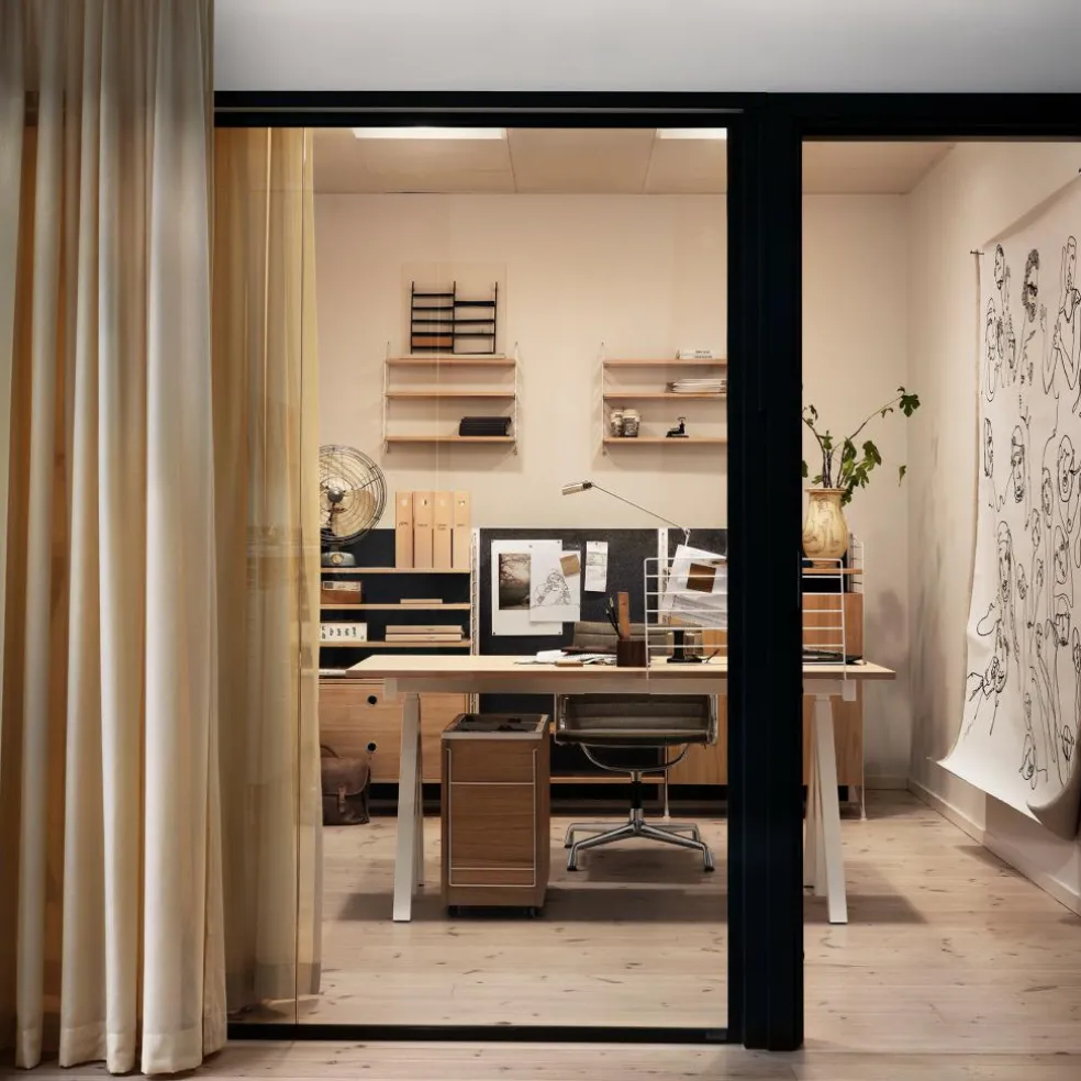 String Works Schreibtisch höhenverstellbar Eiche