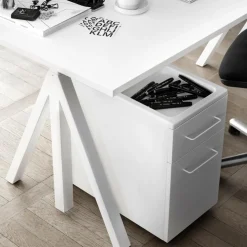 String Works Schreibtisch Gestell weiß