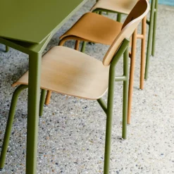 Studie Armlehnstuhl Eiche