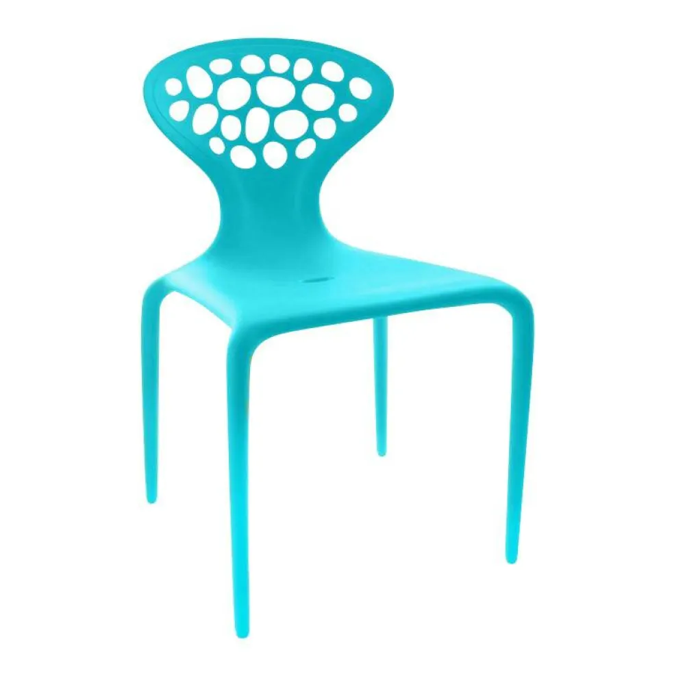 Supernatural Stuhl mit Löchern