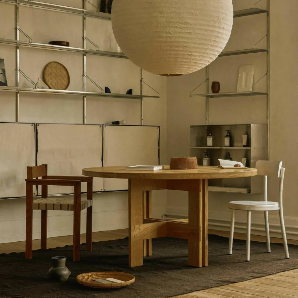 Symmetry Armlehnstuhl