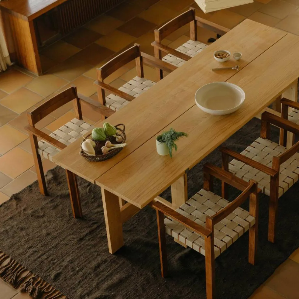 Symmetry Armlehnstuhl