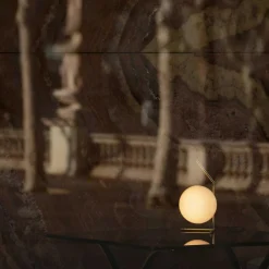 10th Anniversary Edition IC T1 Low Tischleuchte