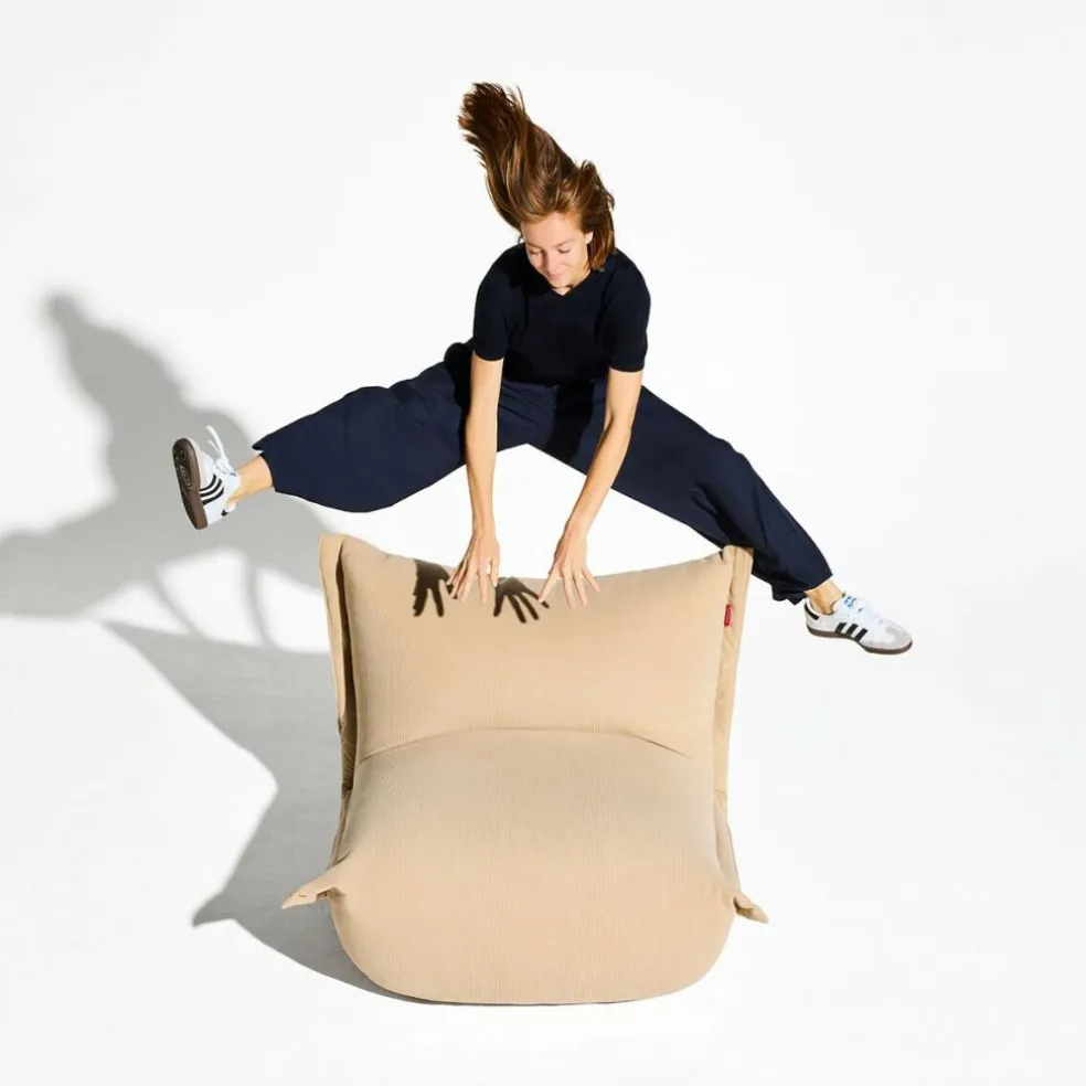 The BonBaron Slim Lounge Chair Cord