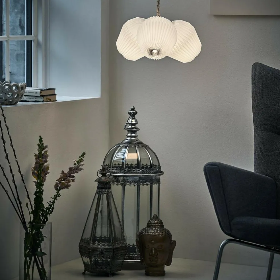 The Bouquet Pendelleuchte mit 3 Schirmen