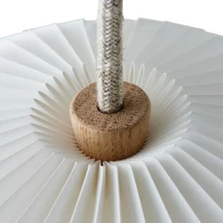 The Bouquet Pendelleuchte mit 5 Schirmen