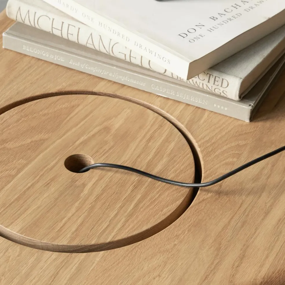 The Eclipse Schreibtisch