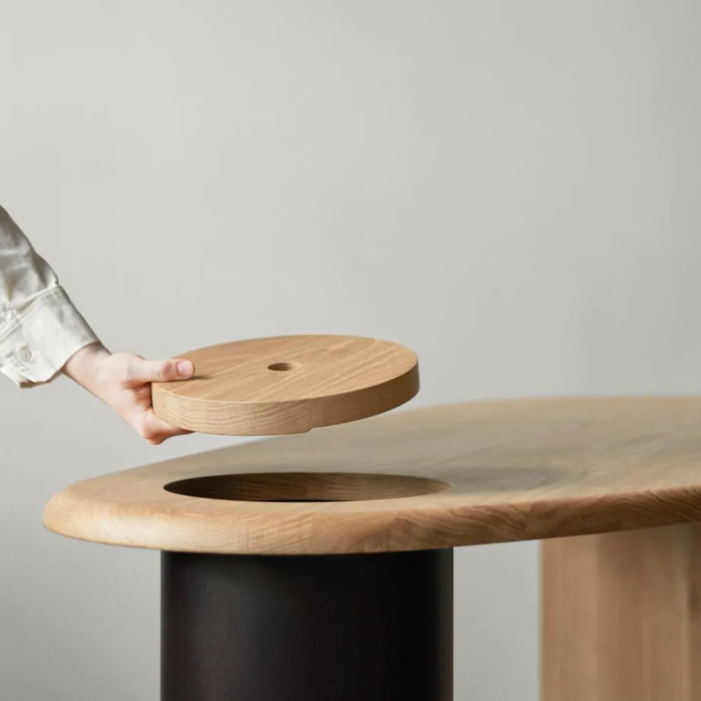 The Eclipse Schreibtisch