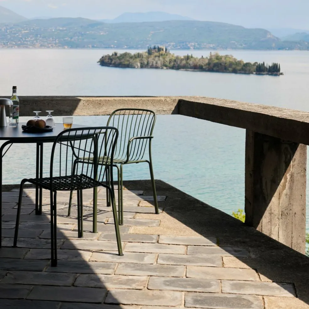 Thorvald SC95 Gartenarmlehnstuhl