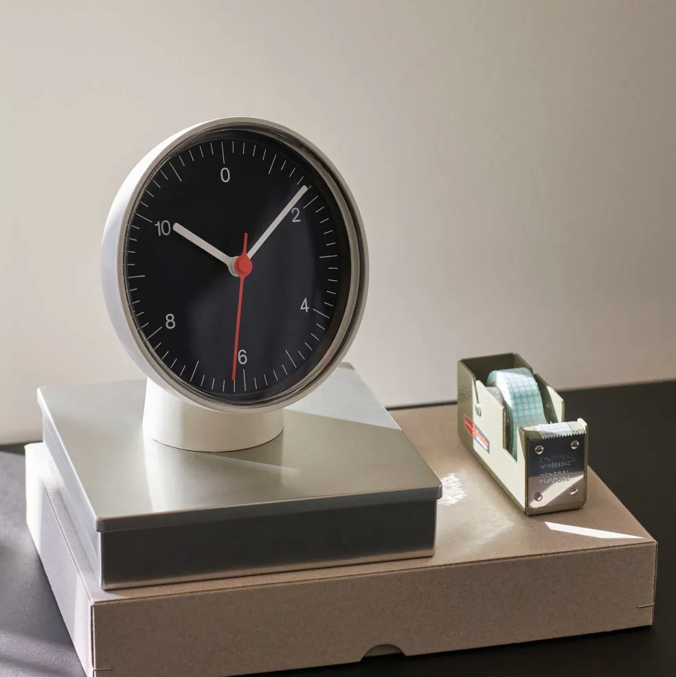Tischuhr