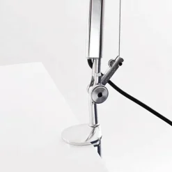 Tolomeo Tavolo Pure Integralis LED Schreibtischleuchte mit Tischklemme
